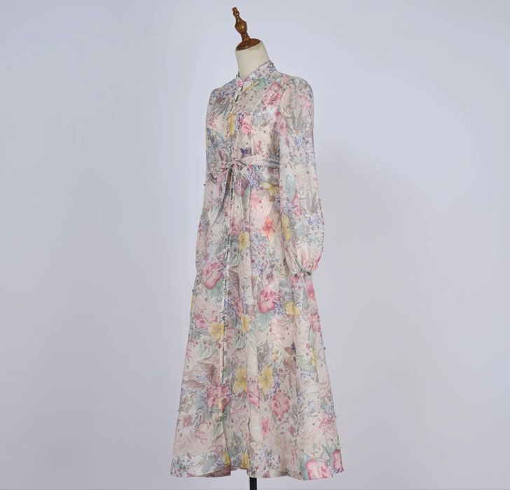 Продаю платье с цветочками !