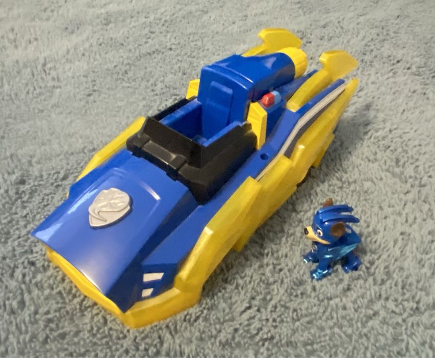 Patrula Catelusilor, Chase cu masina care se transforma