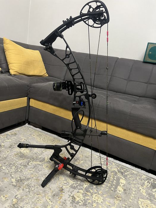 Hoyt блочный лук