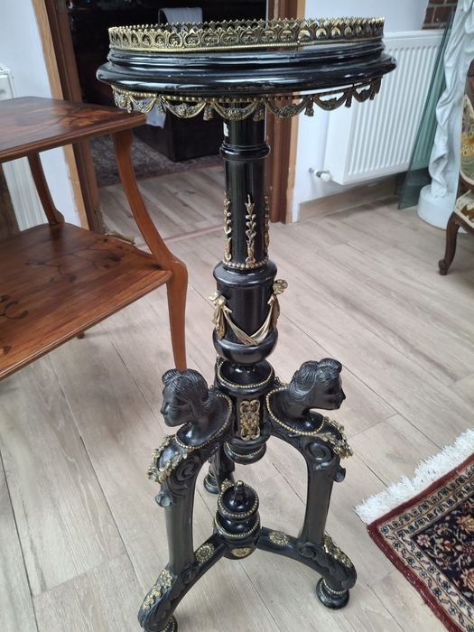 Postament impresionant secolul 19