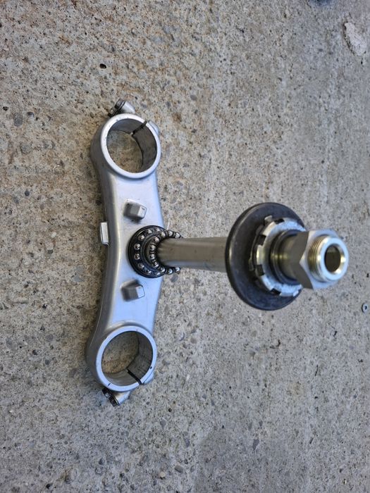 Jug inferior pentru Honda cbr 1000 rr model 2008-2011