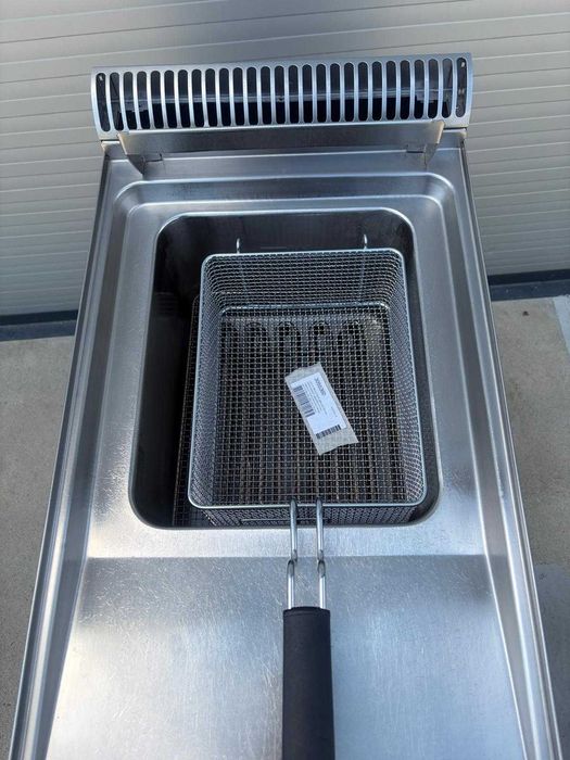 Friteuza simpla 13l - suport - MBM Italia - 380V - 9 KW
