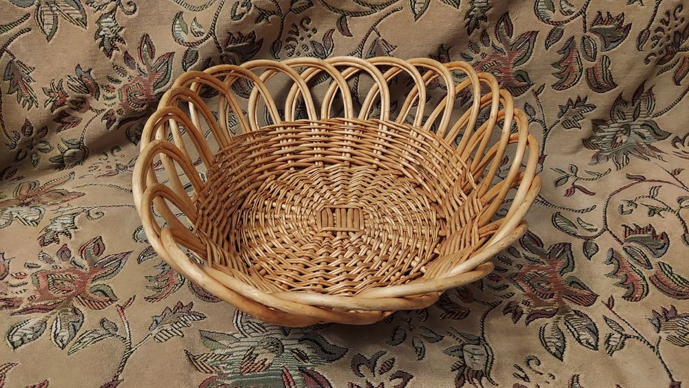 Корзина большая целая