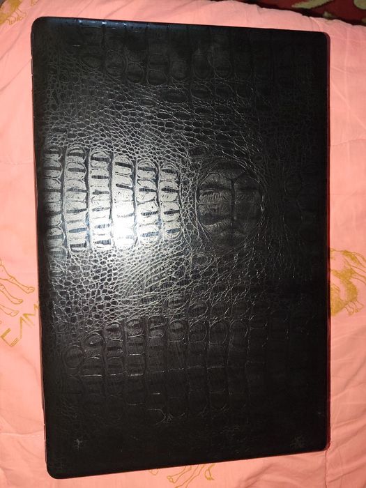 Продам ноутбук срочно!