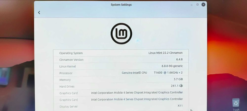 Laptop HP Compaq Presario CQ61, 240GB SSD, 4GB RAM, DVD-RW, Dual-Boot: Windows 11 Pro + Linux Mint 22