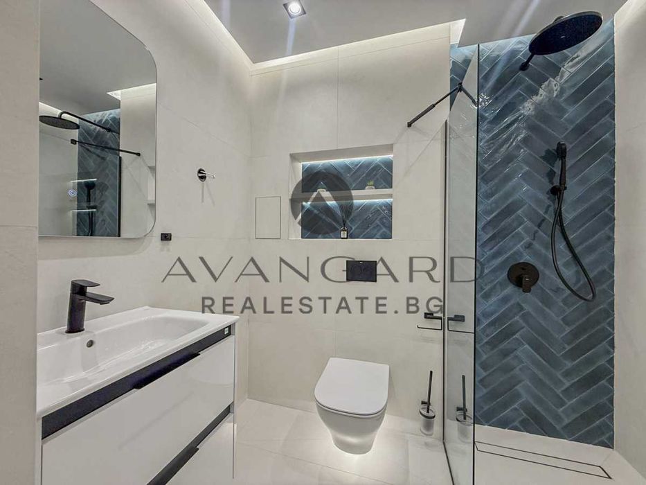 Продава се Двустаен апартамент в Пловдив, Център - 85 кв.м за 2165 €/кв.м - Снимка #6