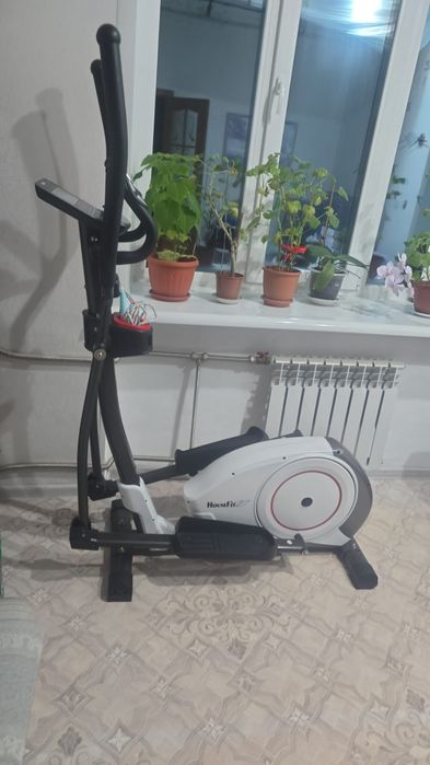 Продам эллиптический тренажер