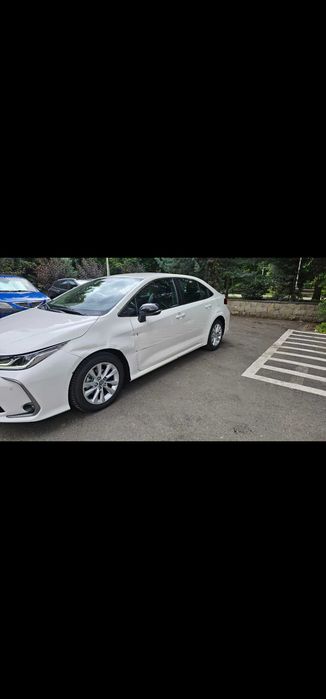 TOYOTA Corolla 2025 — imagine 4