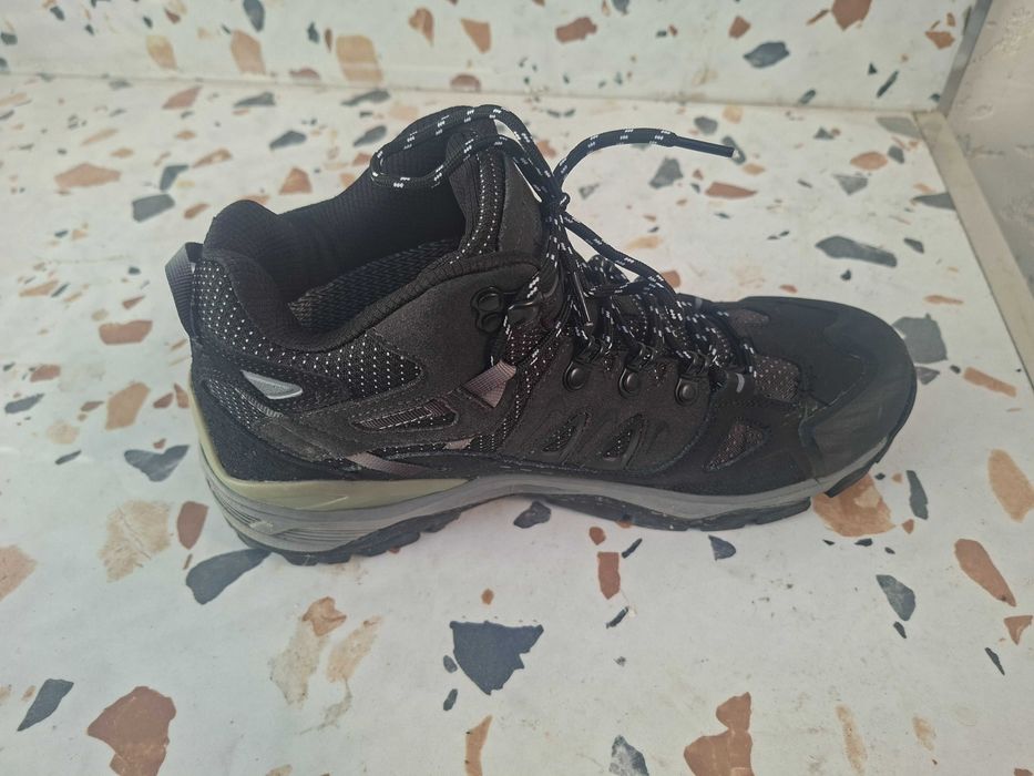 Кросcовки the north face