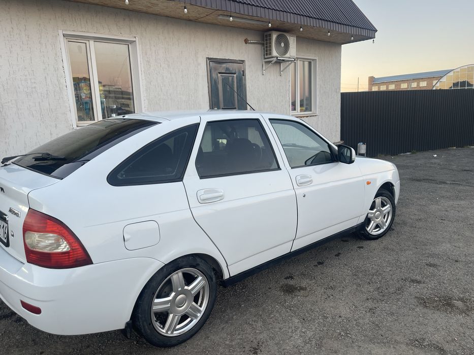 Продам приору 2011 года