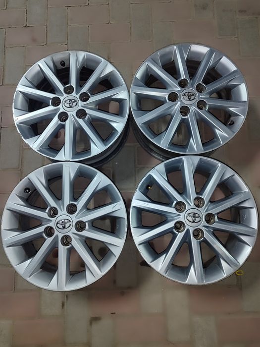 Продам оригинальные диски Toyota Graсia