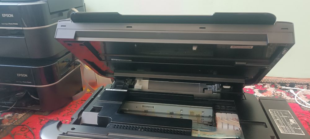Epson L850 sotiladi