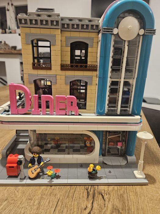 Lego Dinner Downtown