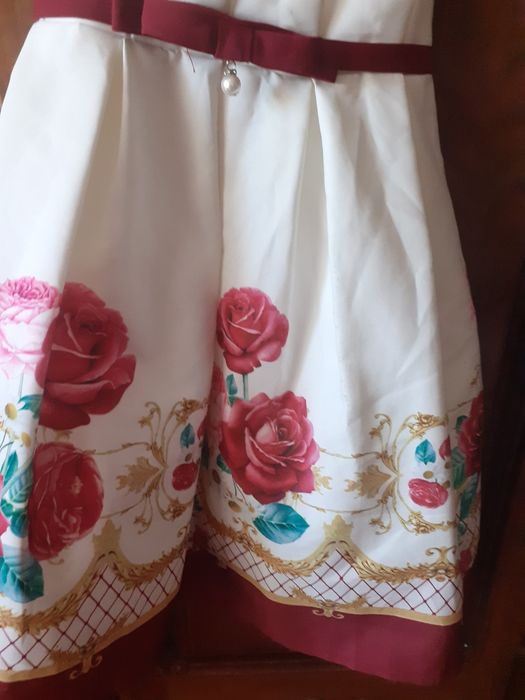 Rochiță nr120 în condițiil f buna
