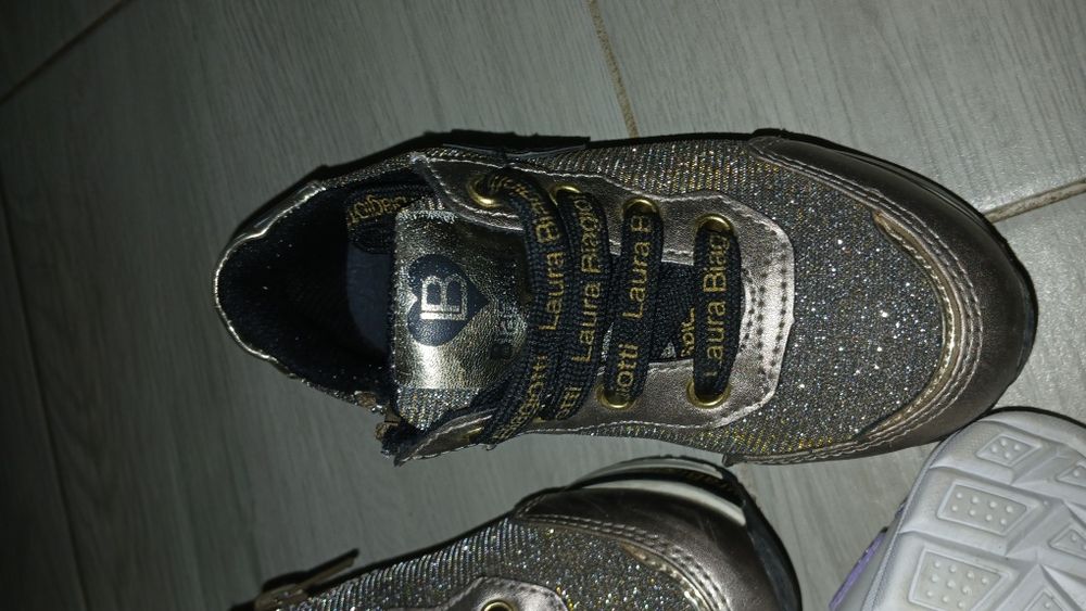 papuci nr 27 , sandale nr 29, adidaşi roz nr 28