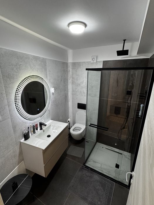 Studio 2 camere WHITE TITANIC