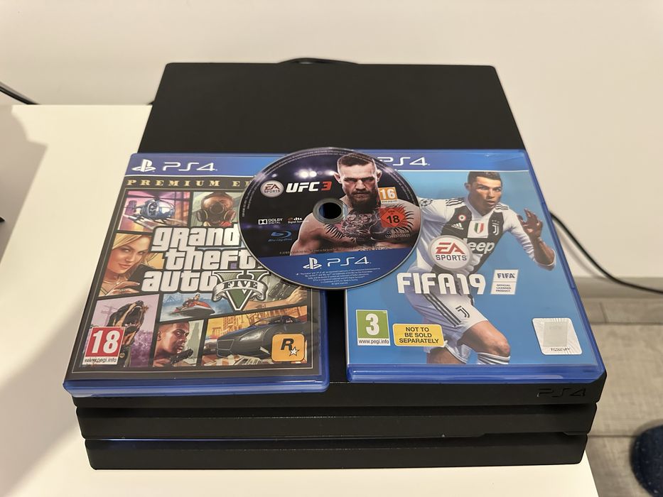 PlayStation 4 pro 1TB