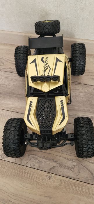 Машинка радиоуправляемая