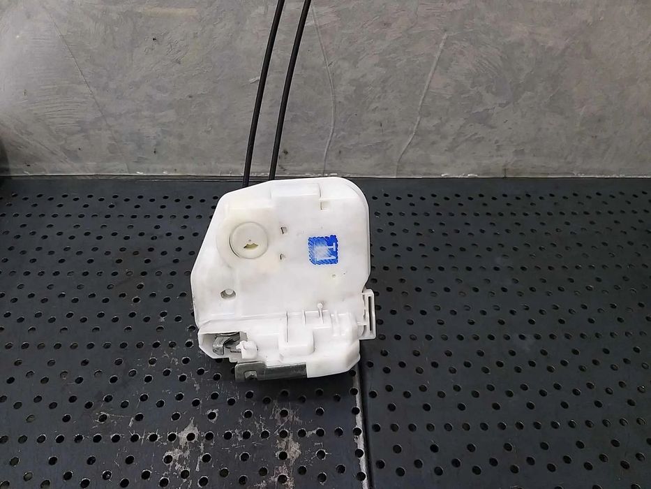 Broasca usa stanga spate mitsubishi asx