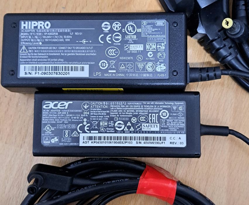 Alimentator incărcător laptop diferite marci si modele