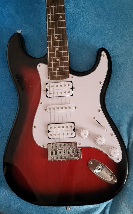 Продам электрогитару Homage, срочно