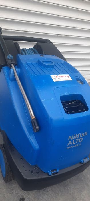 Пароструйка Nilfisk Neptune 4