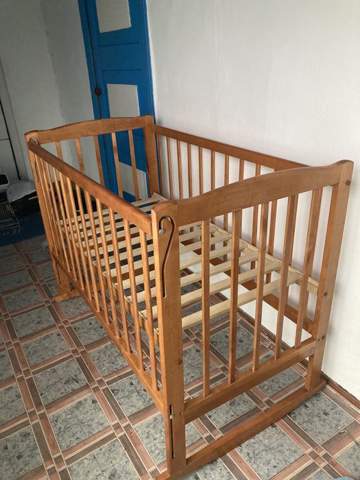 Детские кроватки