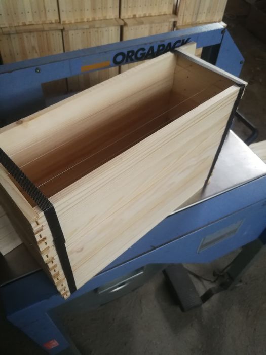 Обтелени пчелни рамки