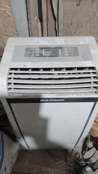 Кондиционер  алмаком  на 25 кв