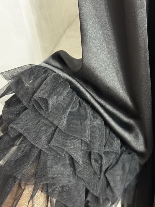 Продам стильное чёрное платье Bonitto Collection