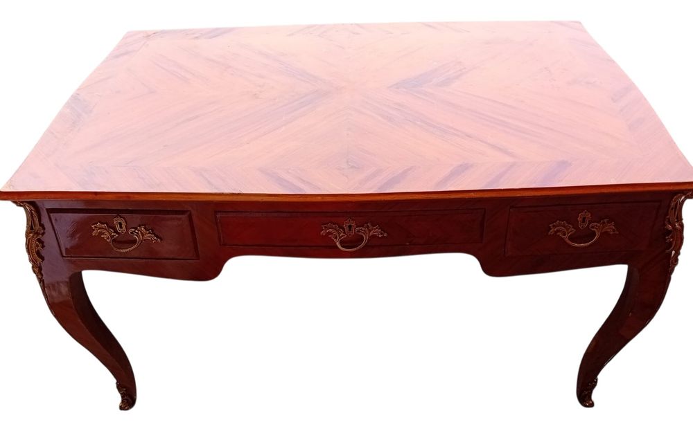 Birou in sil Louis XV ornat cu elemente din Bronz
