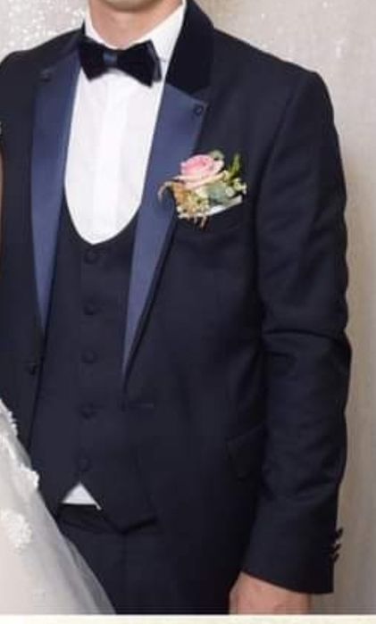 Costum barbatesc elegant