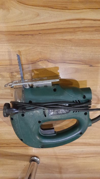 Ръчна дрелка и зеги