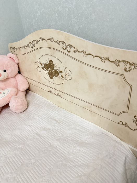 Спальный кровать диван