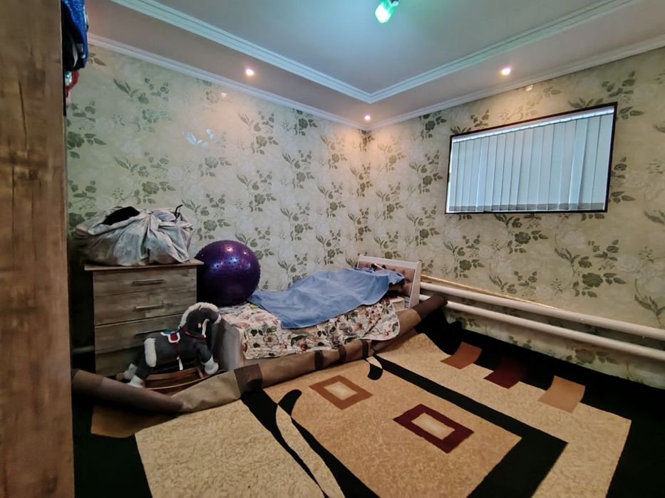 Ижарага хона факат талаба кизлар учун, сдаётся комната для студенток