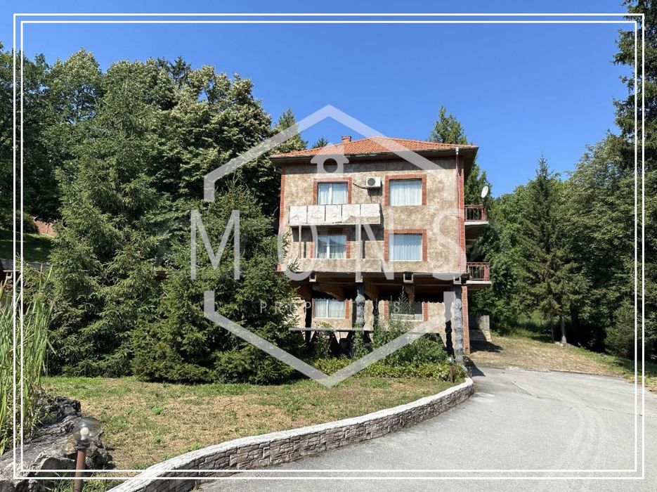 Продава се Хотел в с. Арбанаси, Област Велико Търново - 2304 кв.м за 343 €/кв.м - Снимка #6