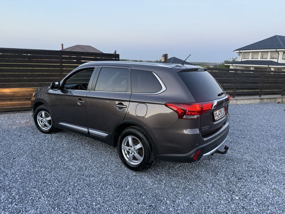 MITSUBISHI Outlander 2016 — imagine 4