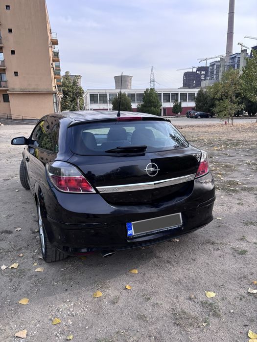 Opel astra h gtc