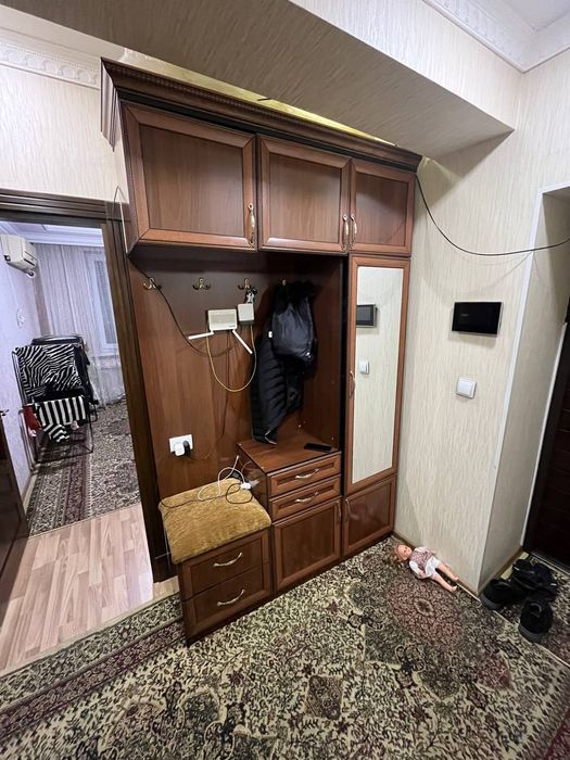 Мебель прихожка продам в хорошем качестве