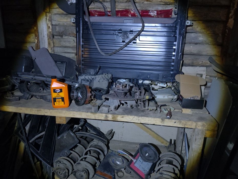 По болтам, Субару Легаси 1992