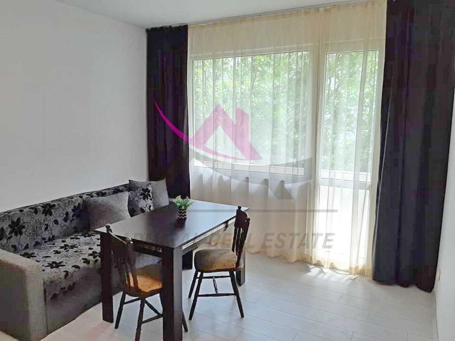 Дава се под наем Тристаен апартамент в Варна, Колхозен пазар - 65 кв.м за 400 € - Снимка #1