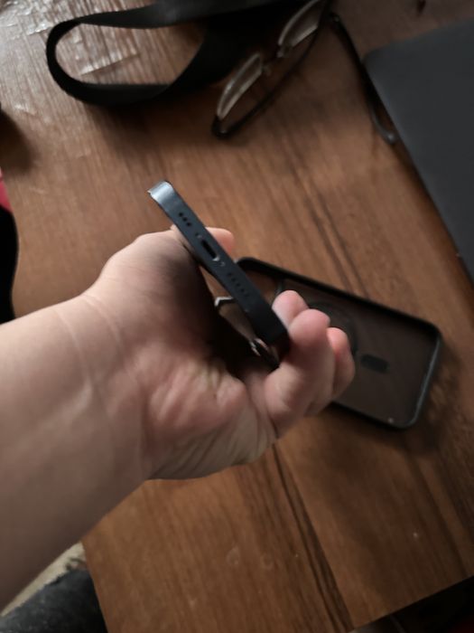 Iphone 13 синий с коробкой, первый владелец