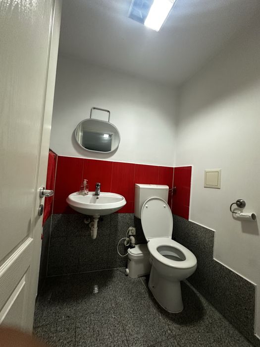 Vand spatiu comercial zona centrala 99mp