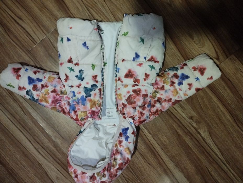 Куртка Zara 6-9 месяцев