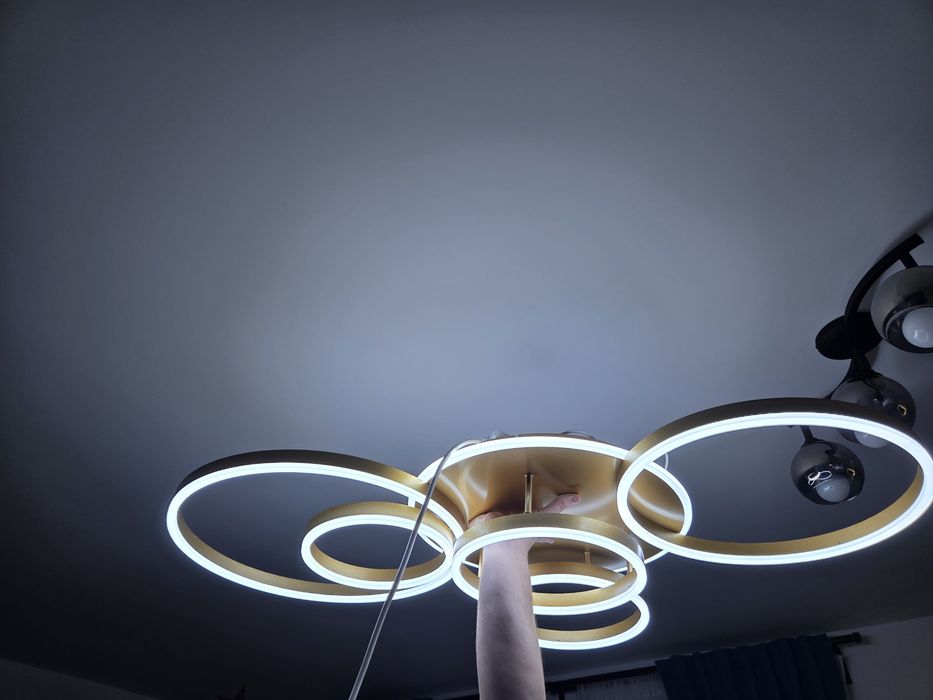 Lustra cu telecomanda 116cm