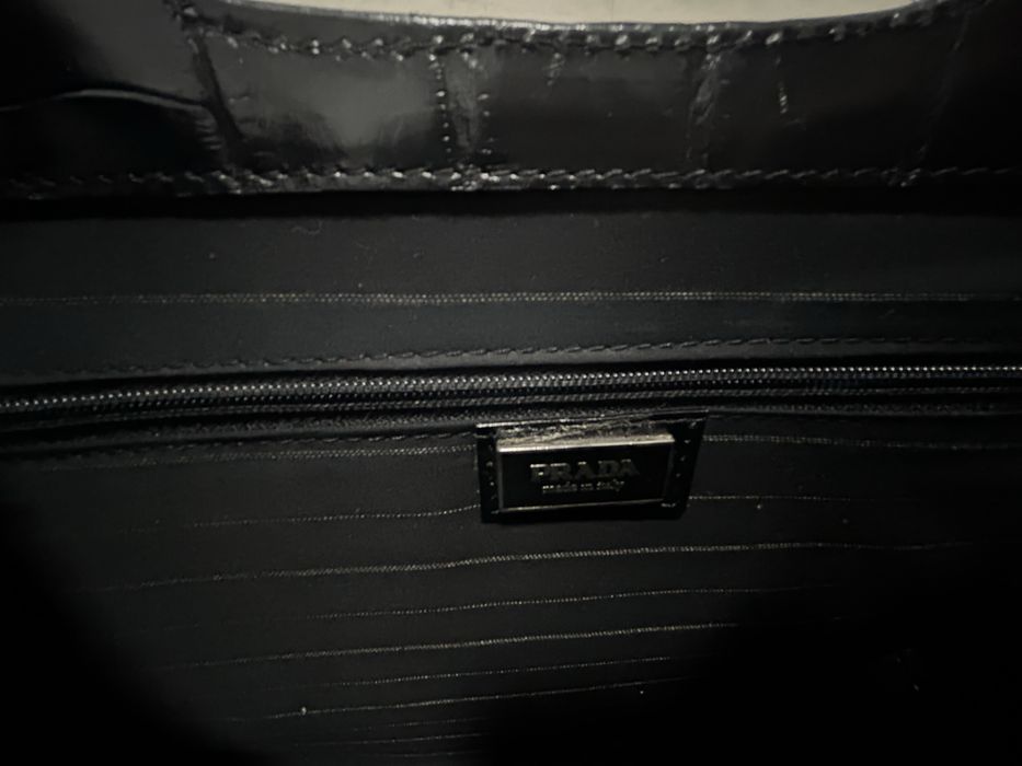 Кожена чанта Prada