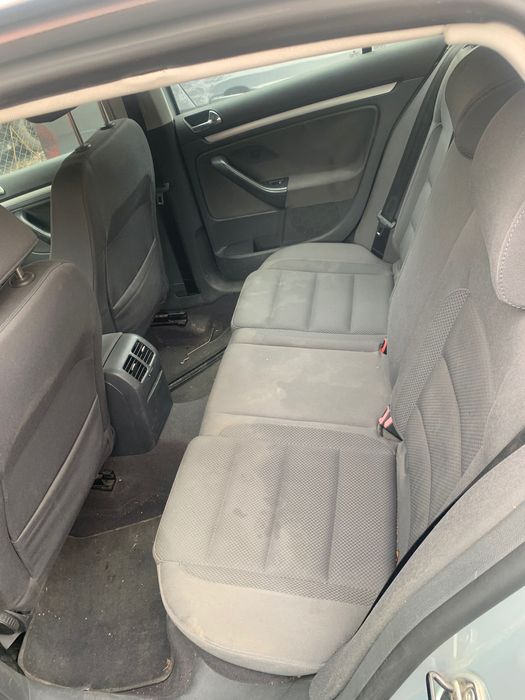 Vw Golf 5 1.6 fsi 2005г 6 скорости