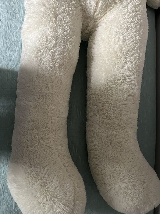 большой белый мишка