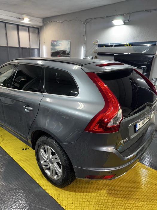 Затъмняване на стъкла и фолиране/полиране на фарове