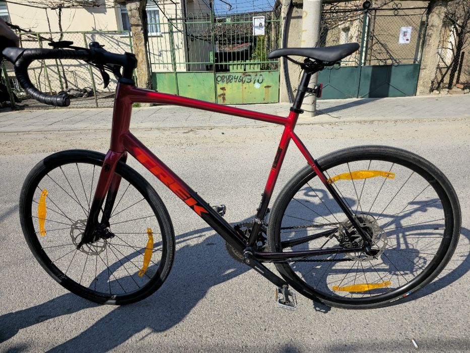 Trek Domane Гравел 57см. 2x9 Claris Дискови Tektro  Проходни оси карбо